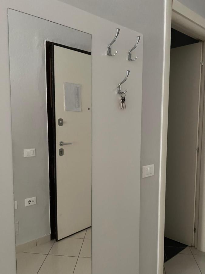 Emi Sol Apartment Vlorë エクステリア 写真